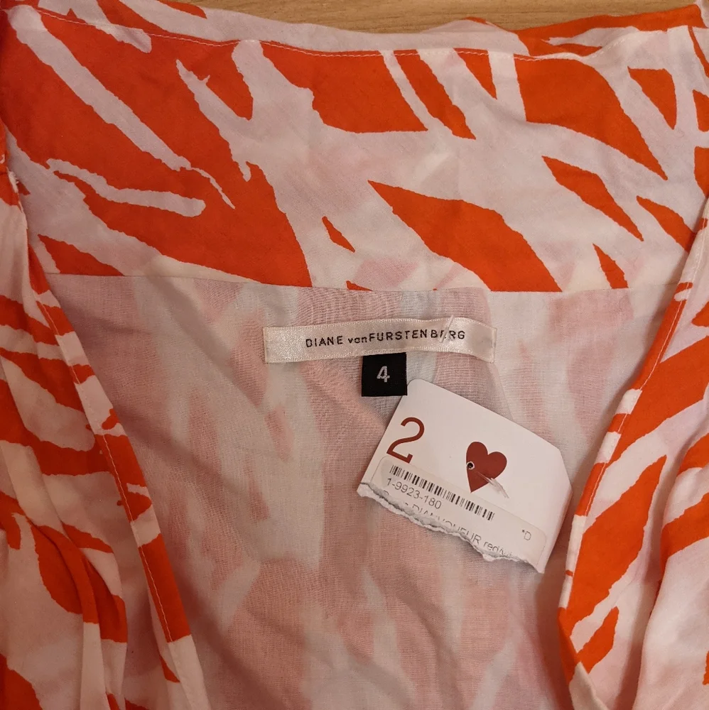 DVF Red Pattern Dress - Picture 5 of 10